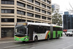 Bus-530-Cooyong-St