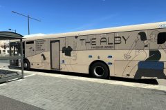 Bus689-RobinBoydCr