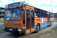 Bus-835-Sir-Harold-Raggatt-Drive