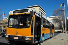 Bus-887-London-Circuit-3